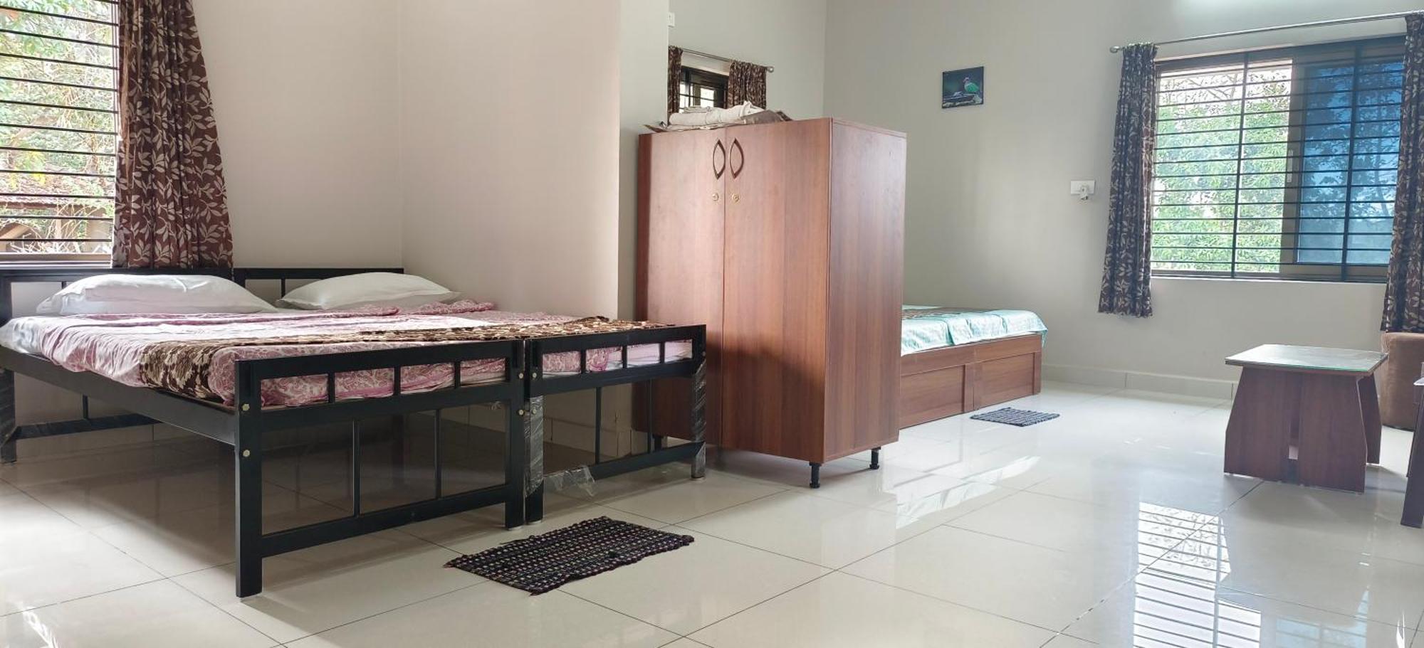Sugamya Farm Guesthouse Сагар Стая снимка